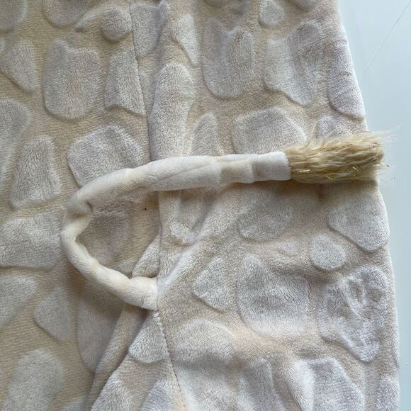 Secret Treasures Women's Faux Fur Giraffe Union Suit Sleepwear Cream Medium - Picture 8 of 9